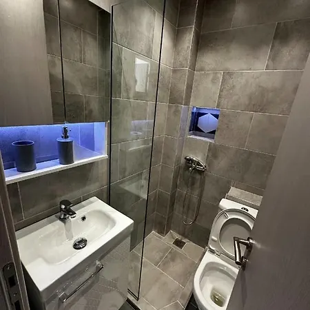 Apartament King's Gambit