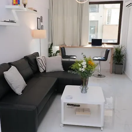 Apartman King's Gambit *